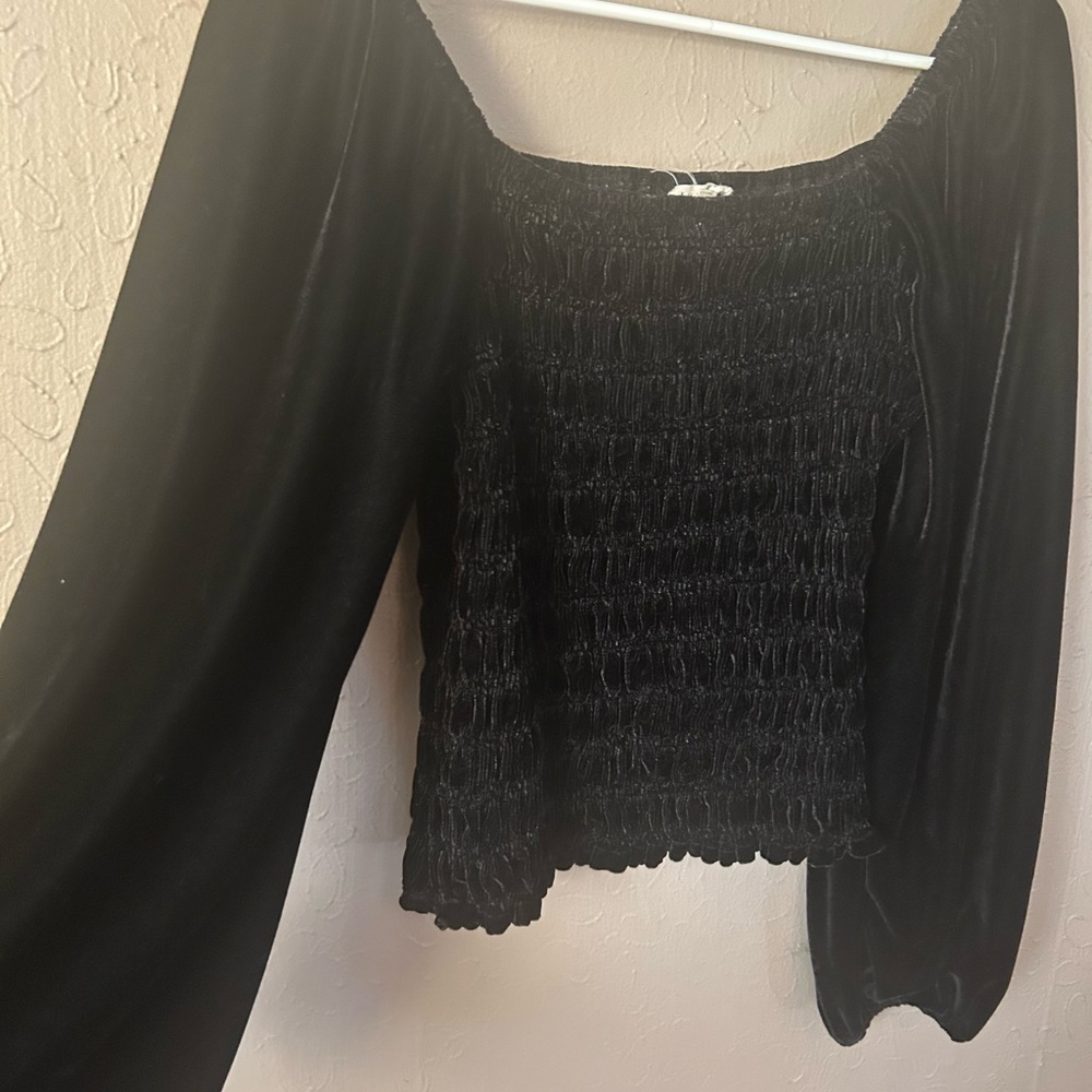 Boutique Velvet Black Smocked Top with Ballon Arms